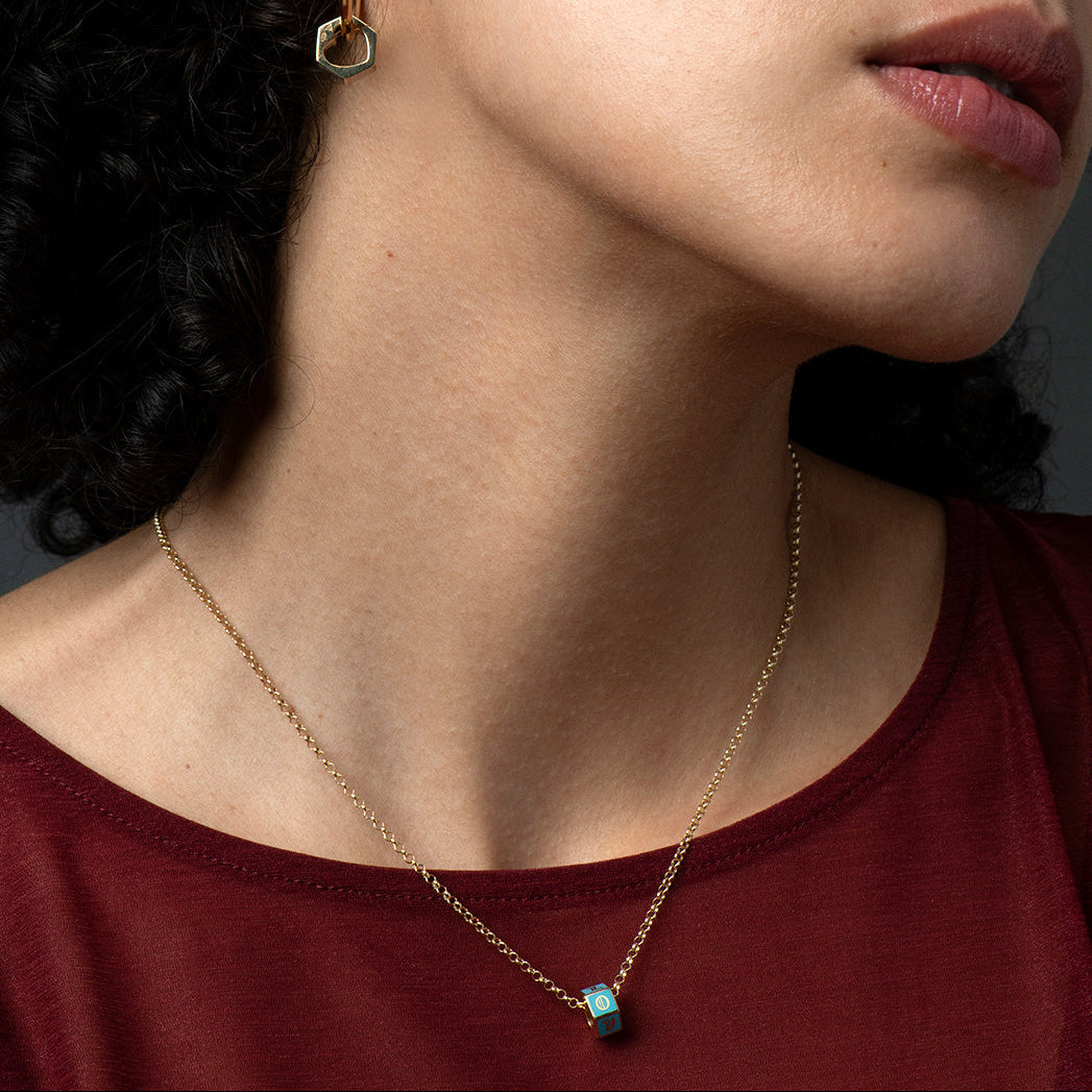 Custom Faceted Heart Beat : Fine Belcher Necklace Aqua